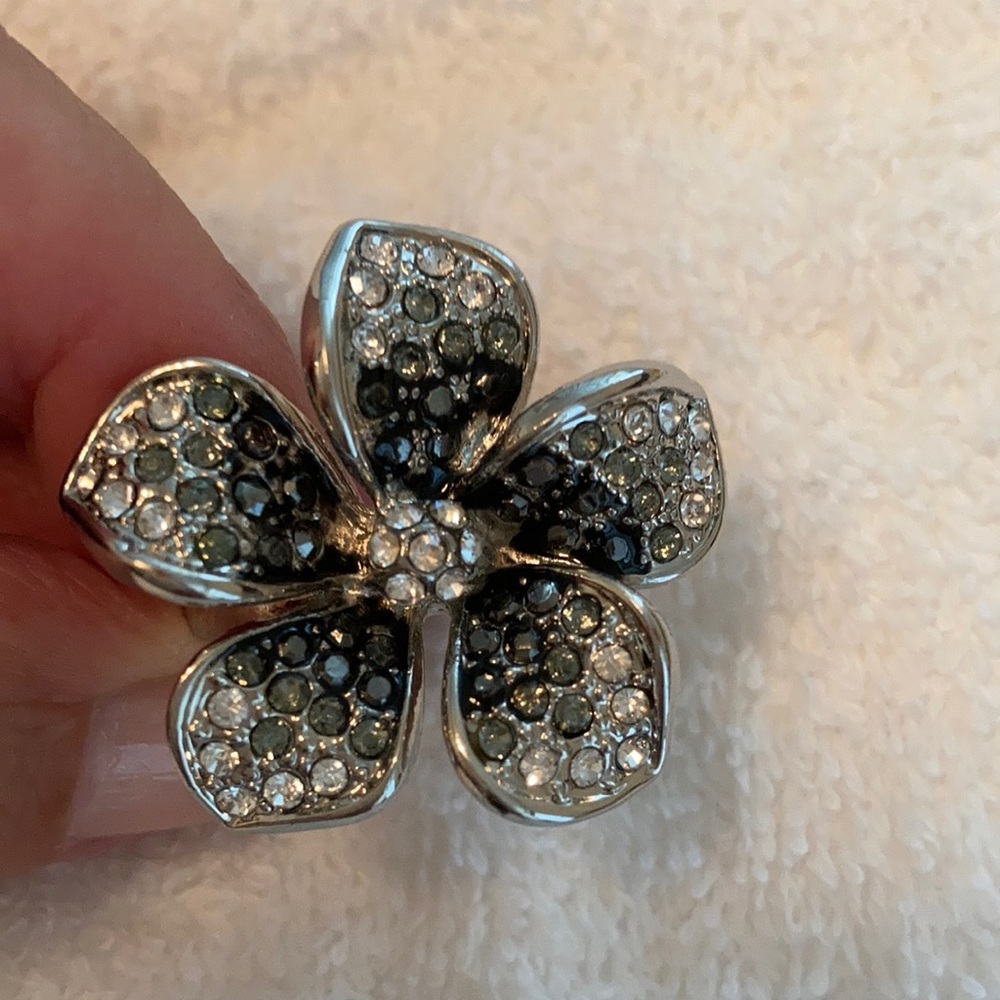 Silver Crystal Flower Ring